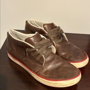 Keen Men's Brown Leather Sneakers with Red Accents